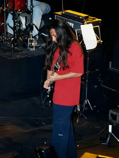 Coitado do Próximo at Olympia, São Paulo, 25 Jun. 2000 — photo 3.