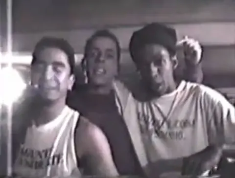 Estúdio Anonimato · 1994 — original video frame capture 4, preserved in low quality.