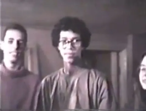 Estúdio Anonimato · 1994 — original video frame capture 20, preserved in low quality.