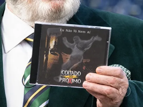 Coitado do Próximo on Programa do Jô, Rede Globo, 27 Jun. 2001 — photo 10.