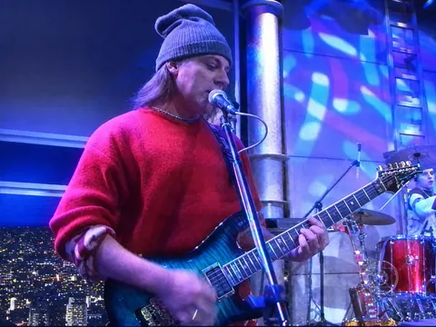 Coitado do Próximo on Programa do Jô, Rede Globo, 27 Jun. 2001 — photo 14.