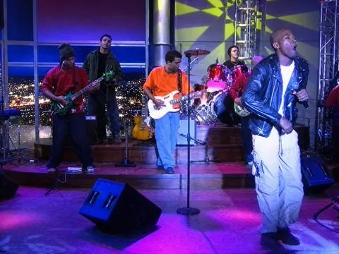 Coitado do Próximo on Programa do Jô, Rede Globo, 27 Jun. 2001 — photo 19.